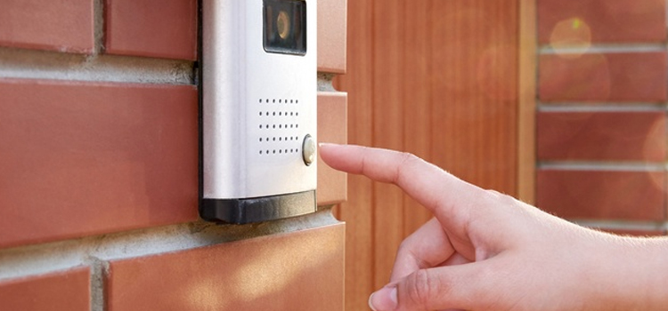 apartment door buzzer installation in La Palma