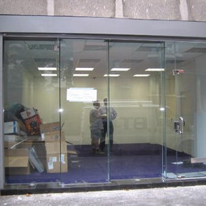shop front door repair La Palma